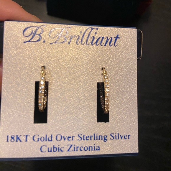 NWT 18K Gold over Silver with Cubic Zirconia. Sparkle & Glam Hoop Earrings - Picture 6 of 9